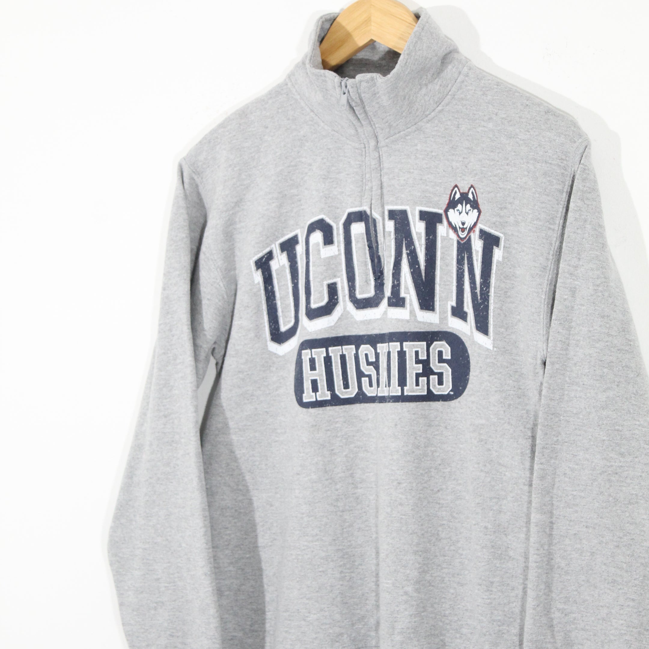 Champion Uconn Huskies Quarter Zip Sweatshirt (S)
